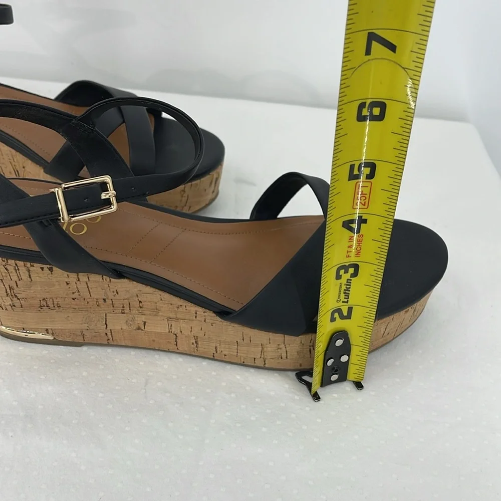 Franco Sarto step out